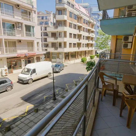 Апартамент Бети Pomorie