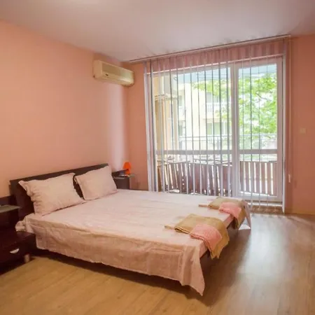 Апартамент Бети Apartment *